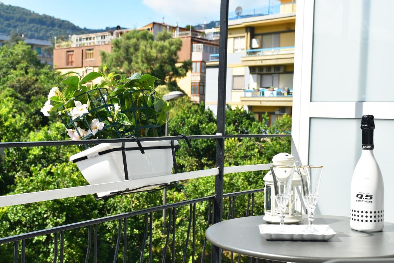 Costantino Suites Sorrento Exterior foto